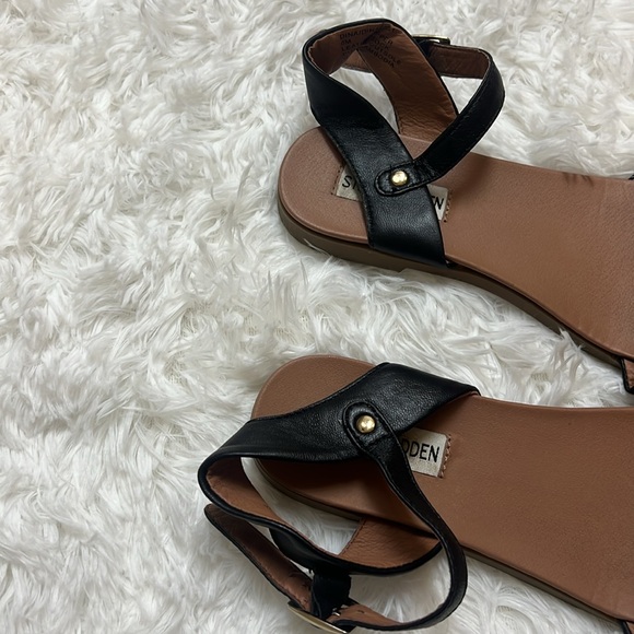 STEVE MADDEN Dina Flat Sandals - Black - Picture 4 of 4